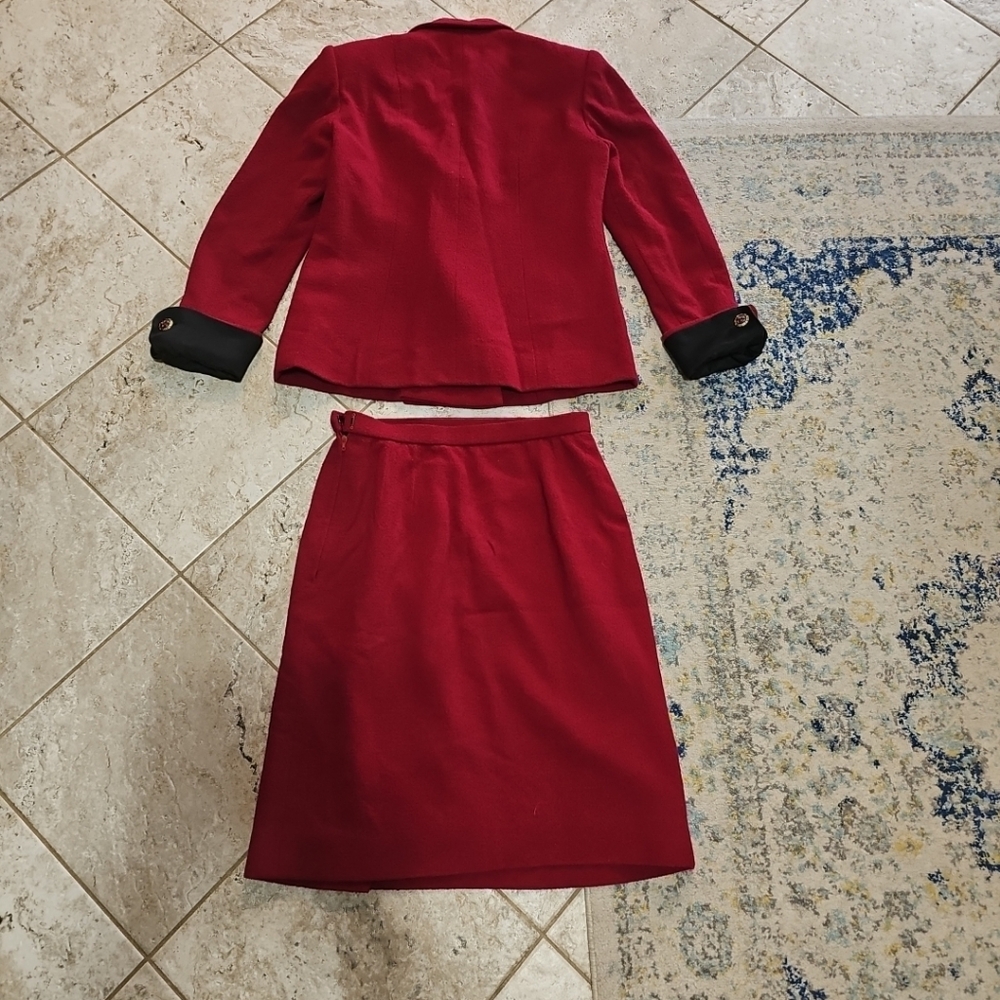 Givenchy Skirtsuit Set Size XS - Picture 11 of 11